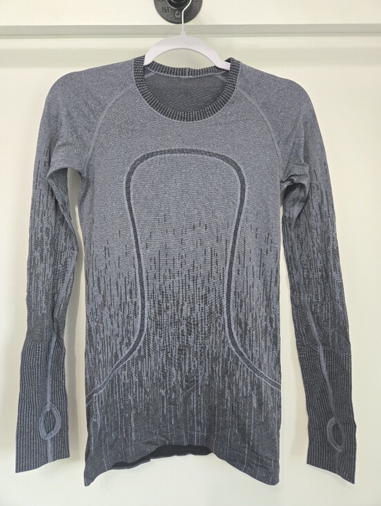 lululemon athletica Tops - Lululemon Run: Swiftly Tech Long Sleeve Crew Heathered Deep Navy 6